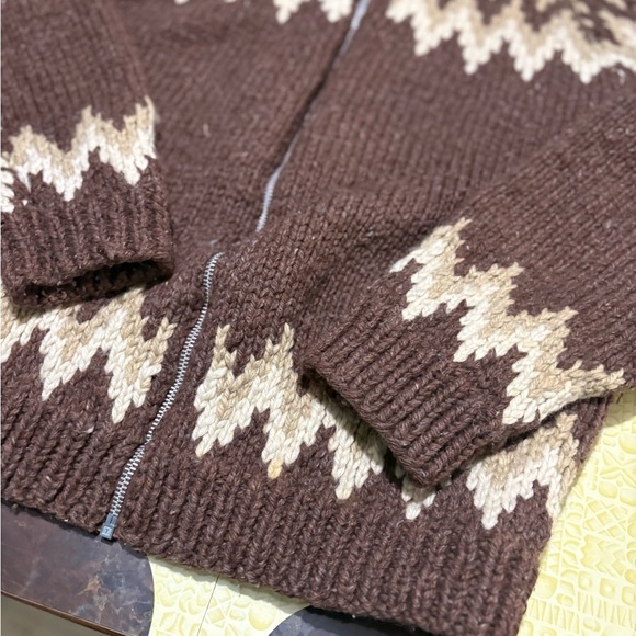 Vintage Brown and Cream Zigzag Knit Pattern Men's Sweater - Picture 3 of 8